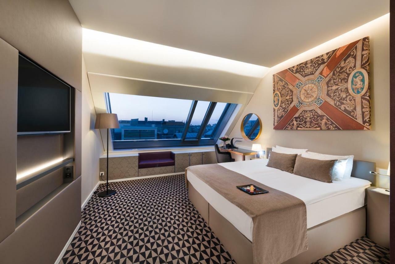 Top Floor Superior Double or Twin room