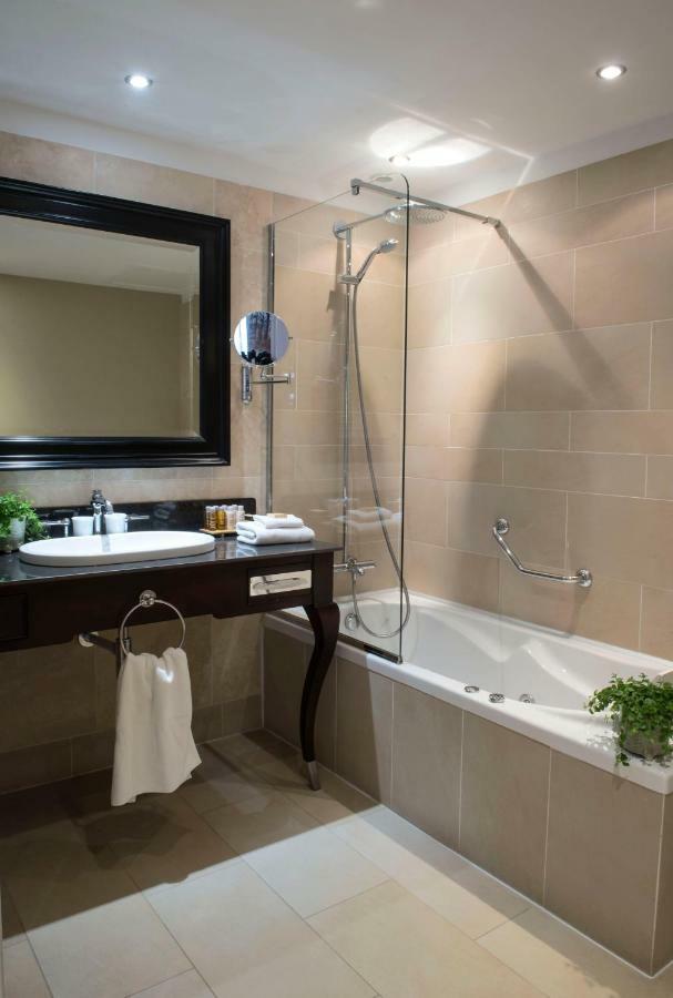 Junior Suite,831660338:JPEG