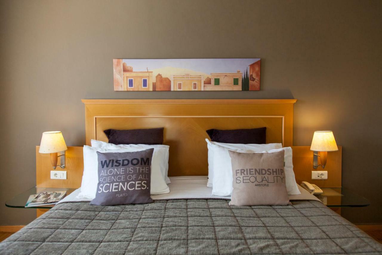 Deluxe Double or Twin Room Acropolis View