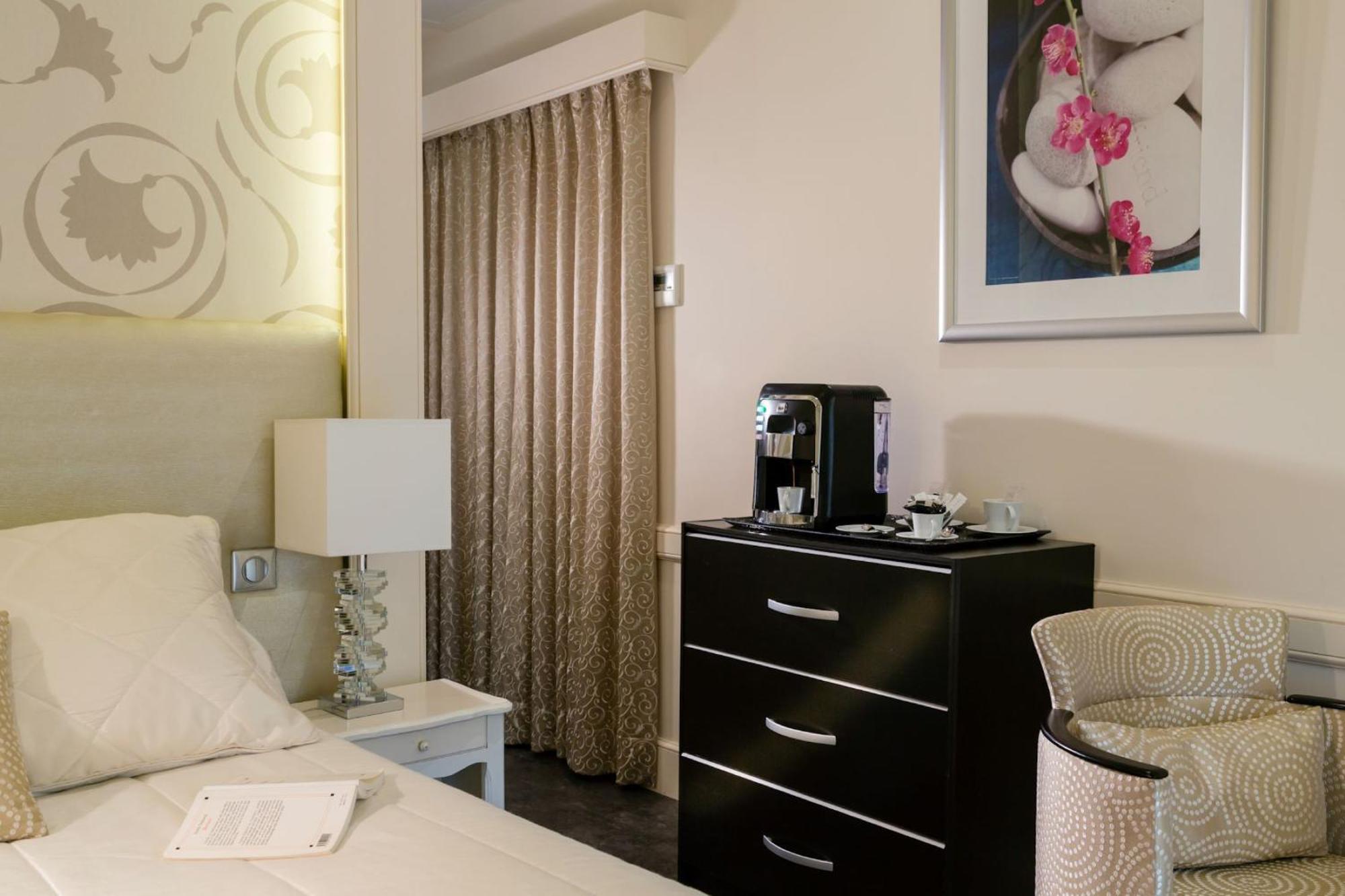 Double Room,1773672209:JPEG
