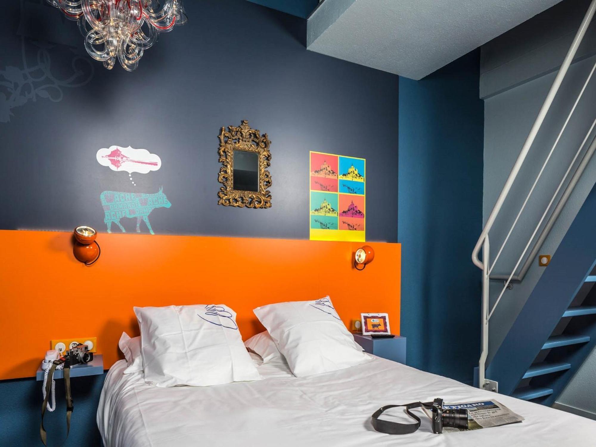 Family Room Bath,1538945146:JPEG