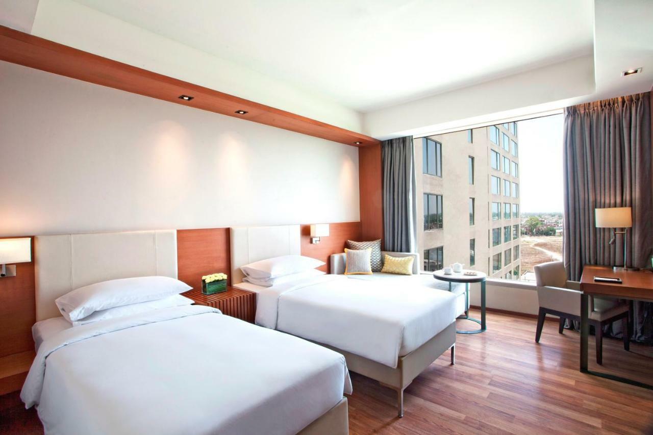 Twin Room with Pool View