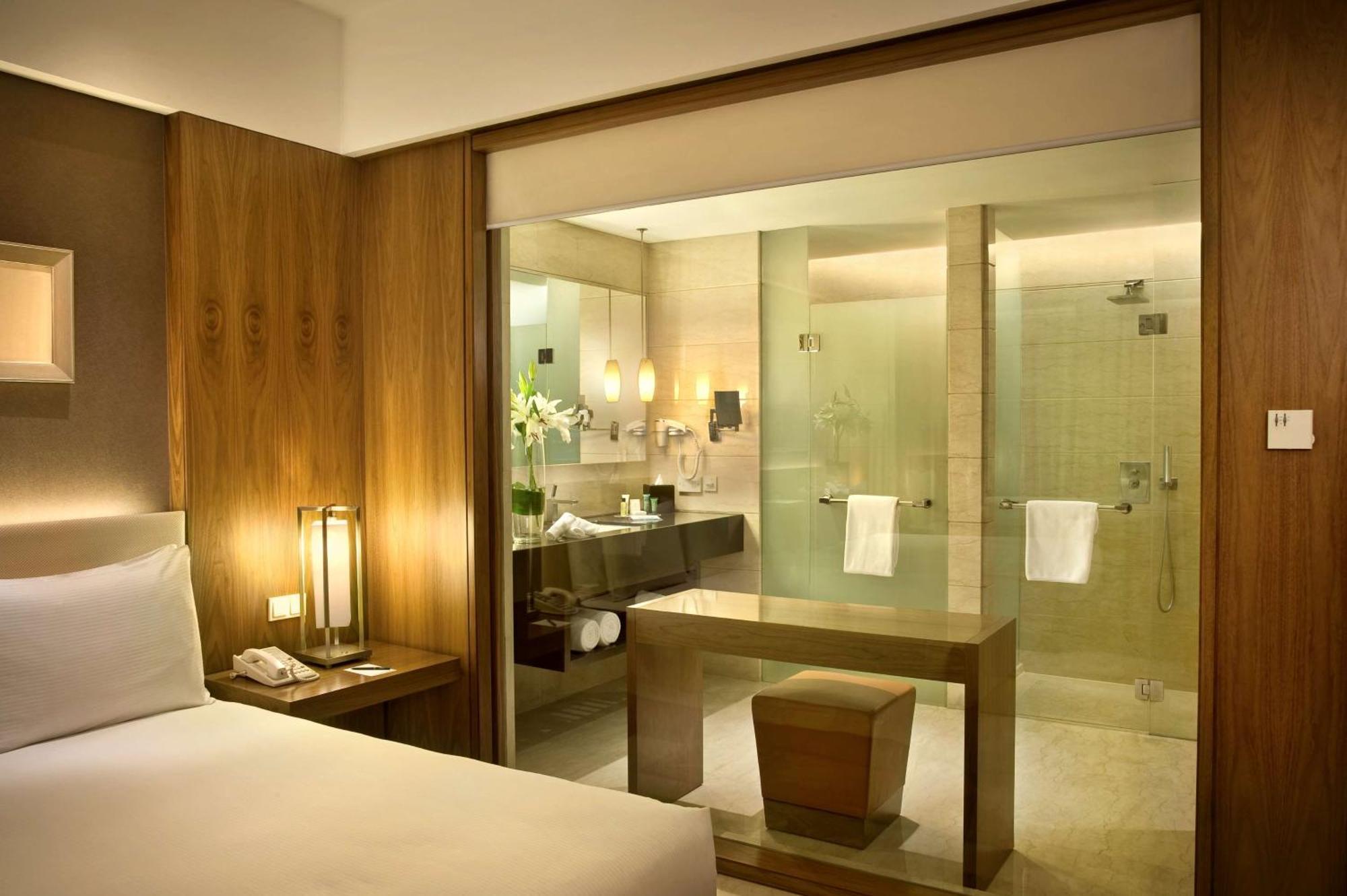 2 Queen Deluxe Room