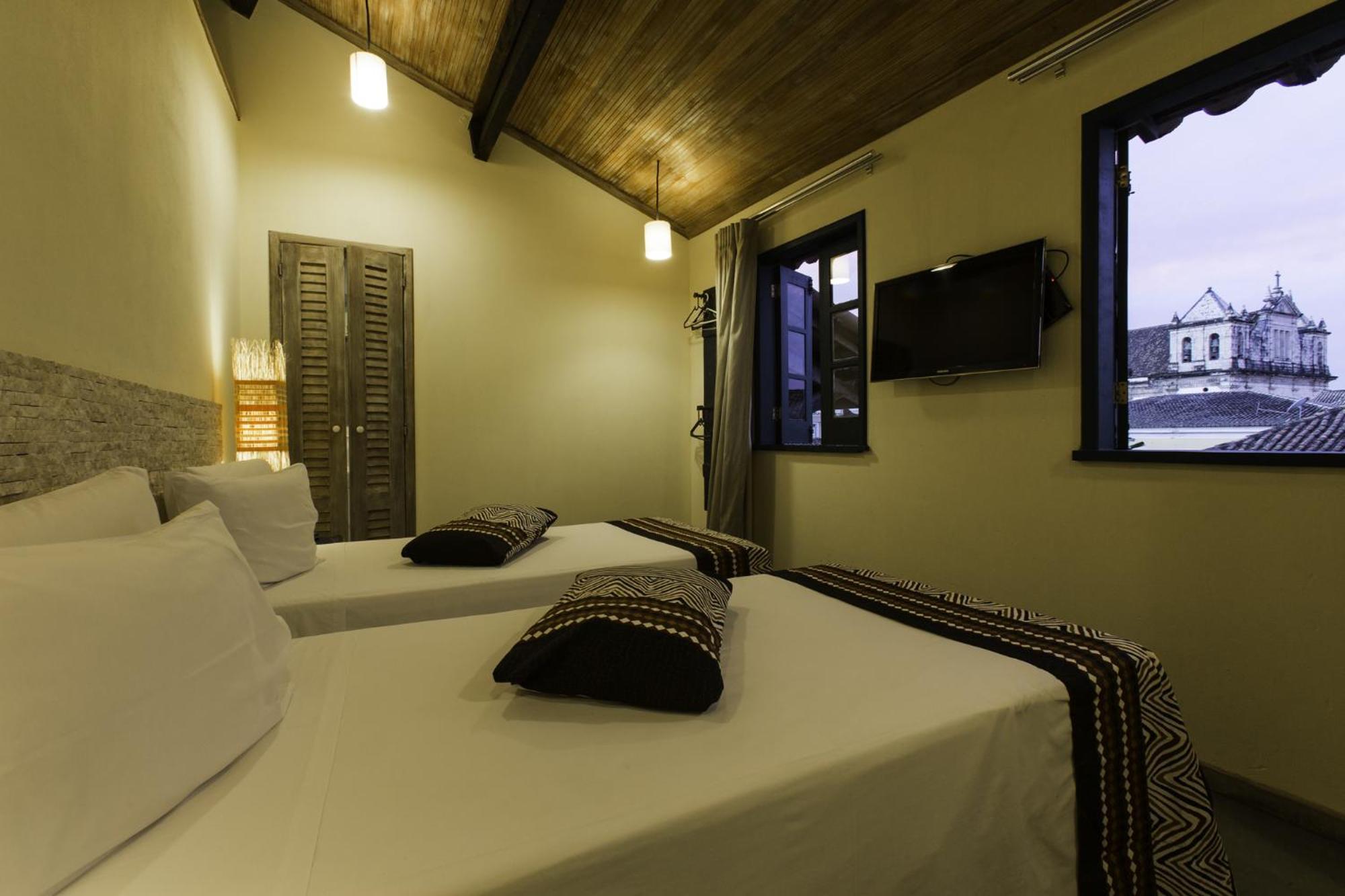 Quarto Standard com Cama de Casal ou 2 de Solteiro