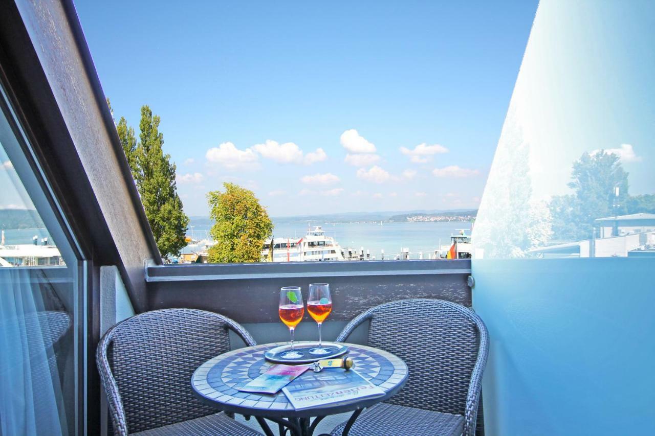 Suite with Side Lake View