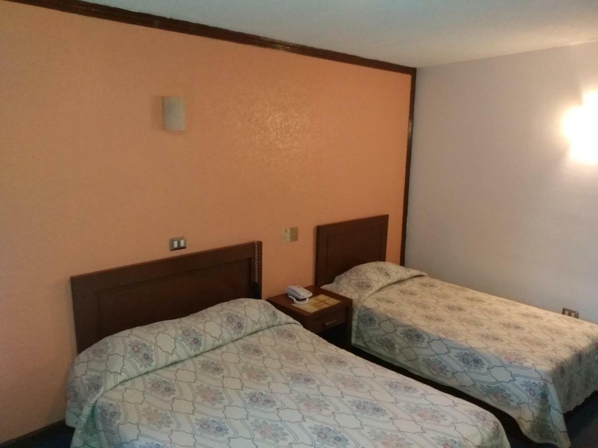 Habitación Doble Pequeña