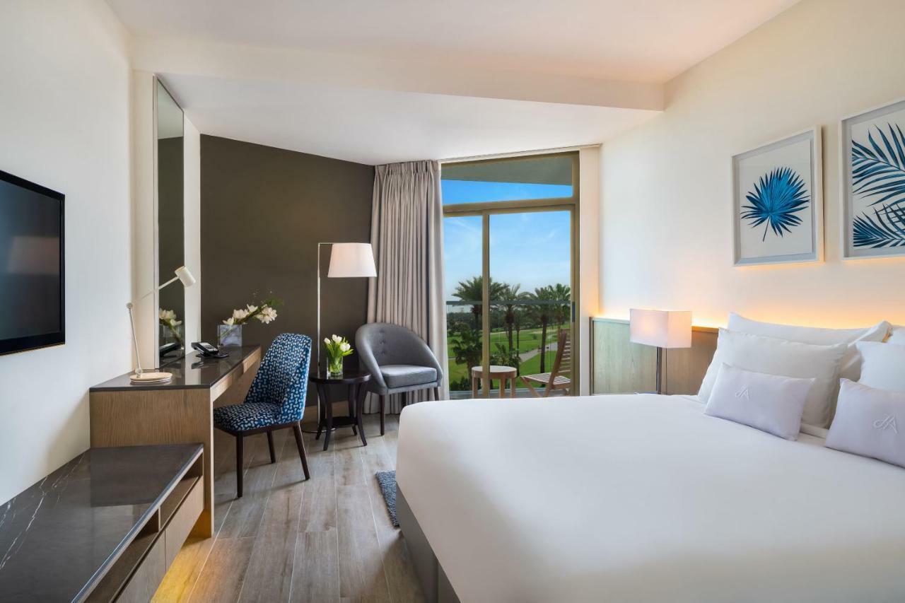 Sea View Room,1706519429:JPEG