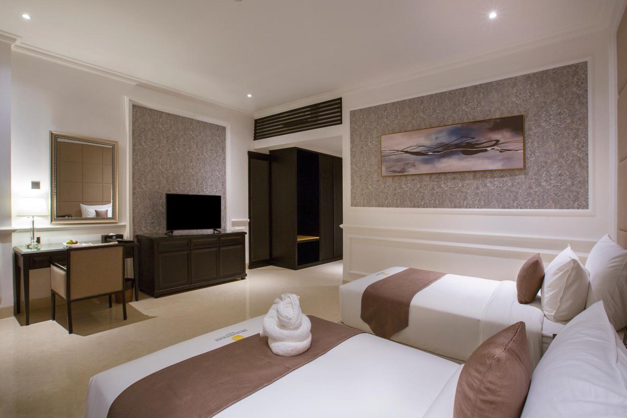 Executive Room with Pool View