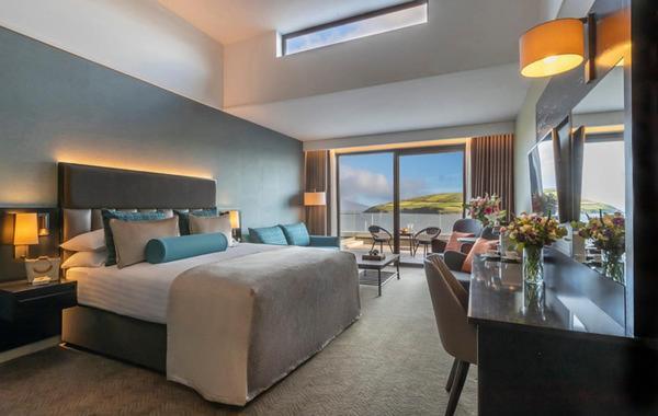 Deluxe Suite with Sea View
