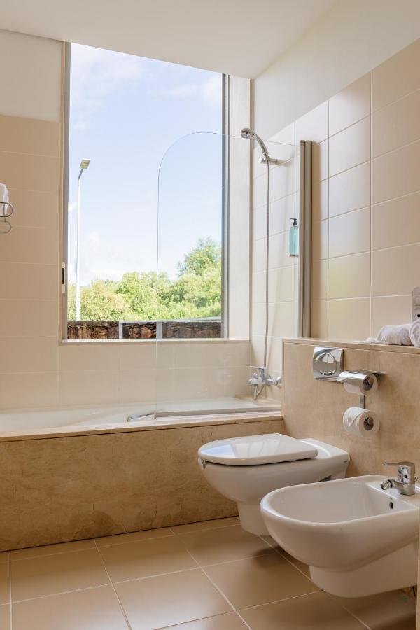 Double or Twin Room Extra Bed Adult,931567177:JPEG