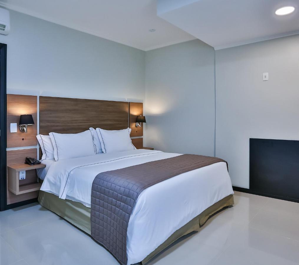 Quarto Duplo Deluxe com Cama Queen-Size