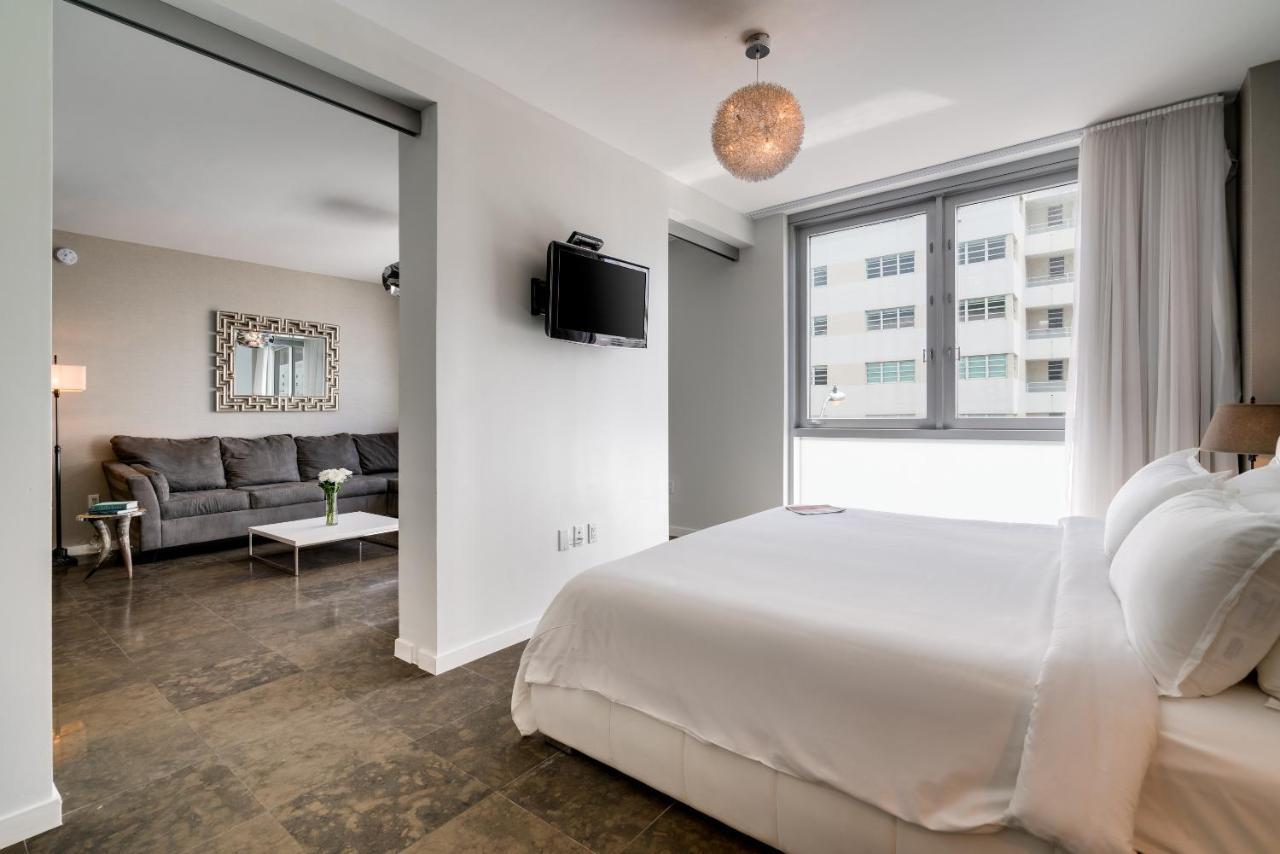 One bedroom suite balcony,1276297369:JPEG