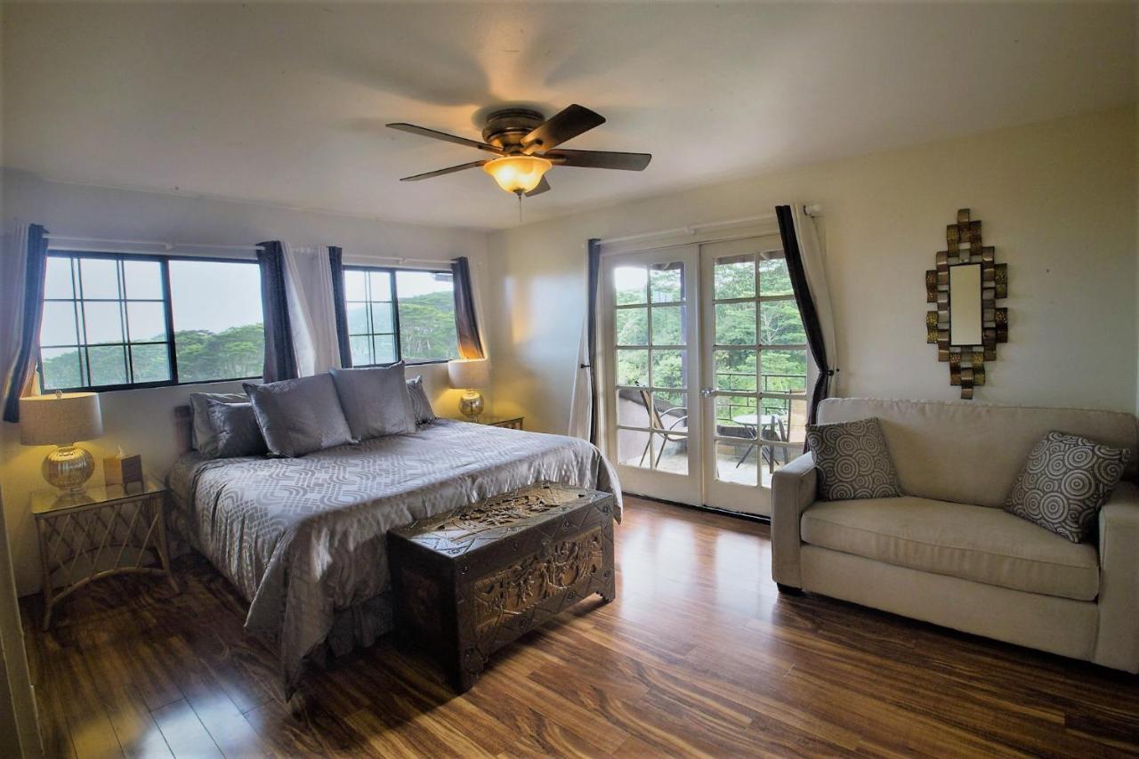 Premium King Room with Partial Waterfall View