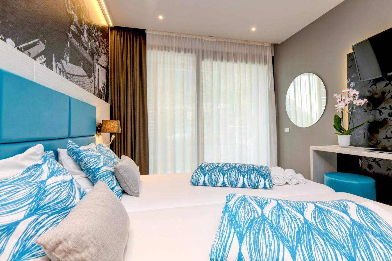 Standard Twin Room Lake View