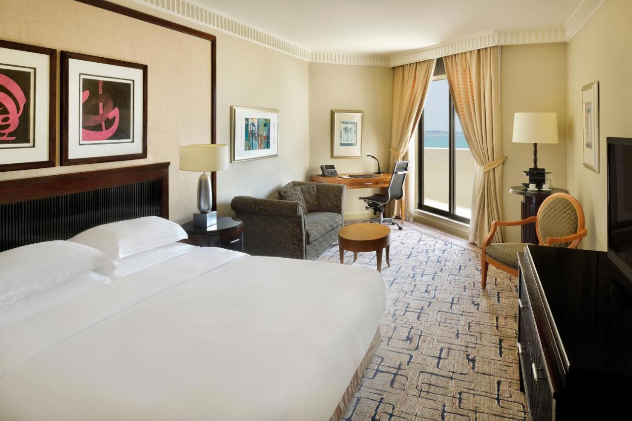 Classic King Room with Balcony and Sea View