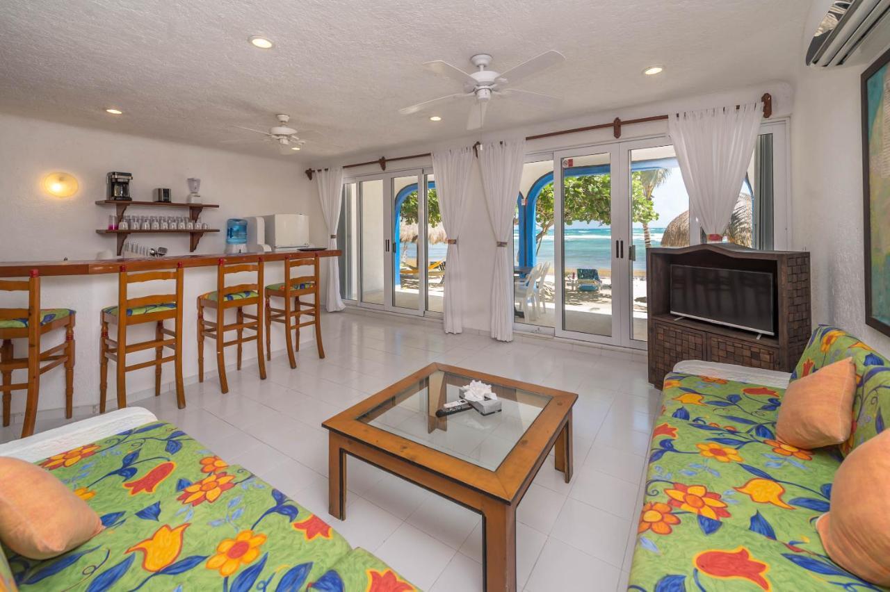 Three-Bedroom Apartment,933882349:JPEG