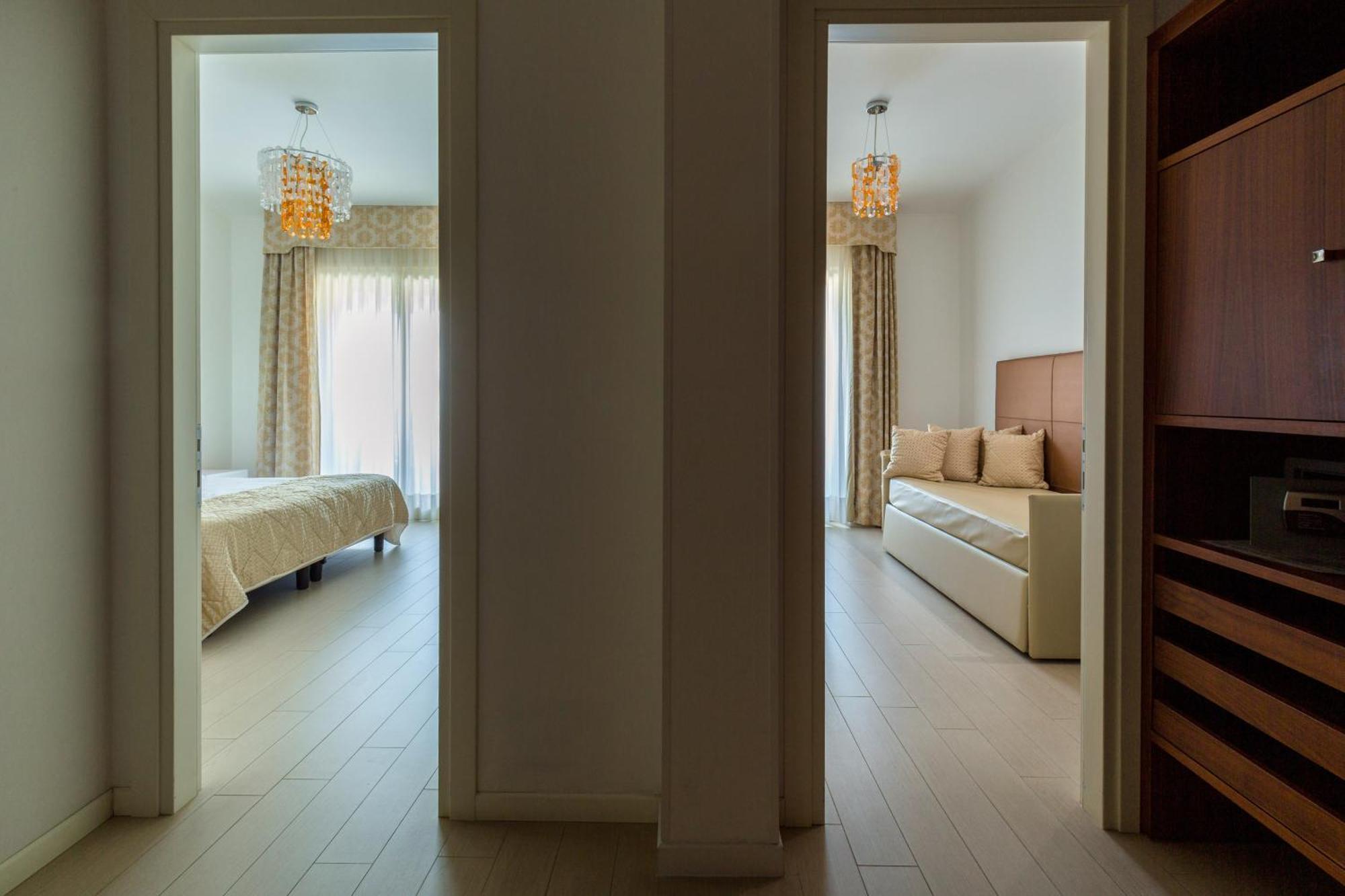 Family Suite with Partial Lake View and Spa access