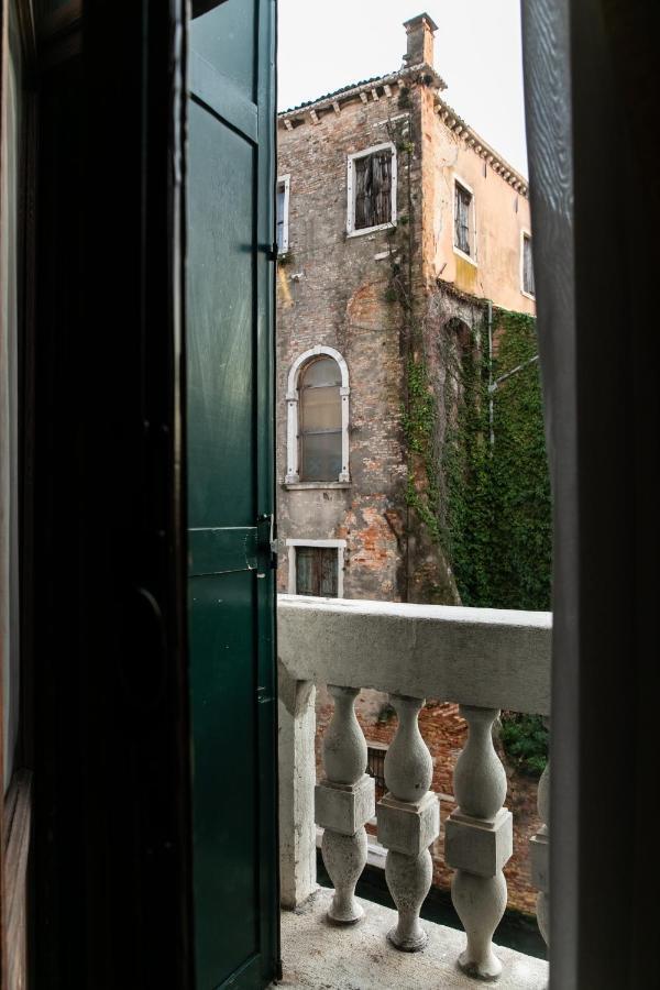 Junior Suite con Vista Canale