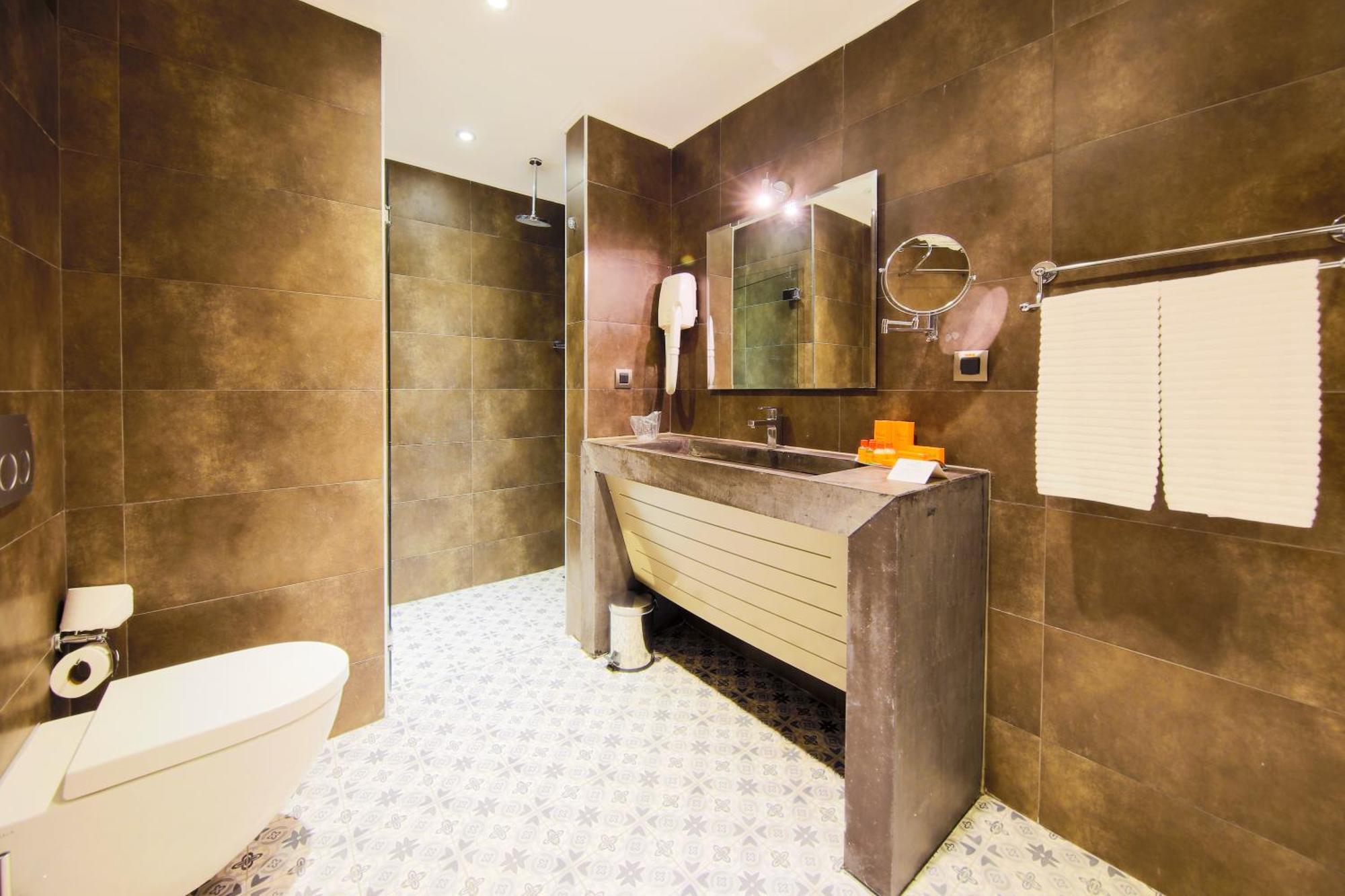 Standard Single Room with Shower