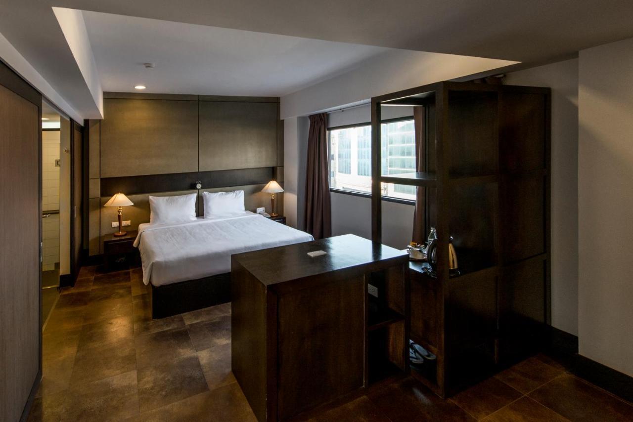 Deluxe Studio Room