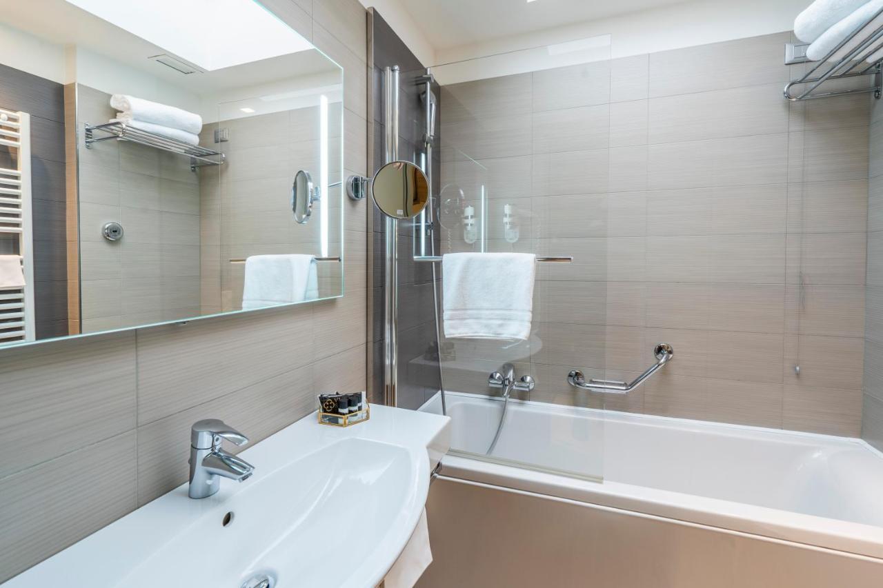 Superior Double Room,1234965227:JPEG