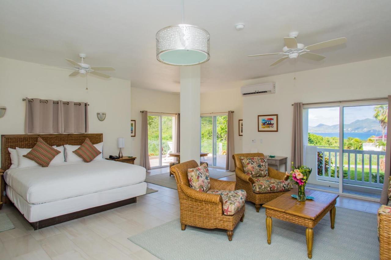 Deluxe Family Suite