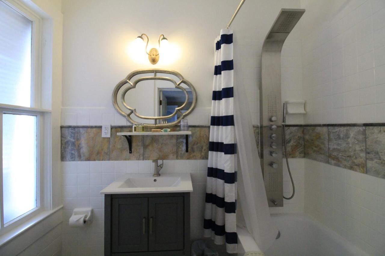Grand River View Suite