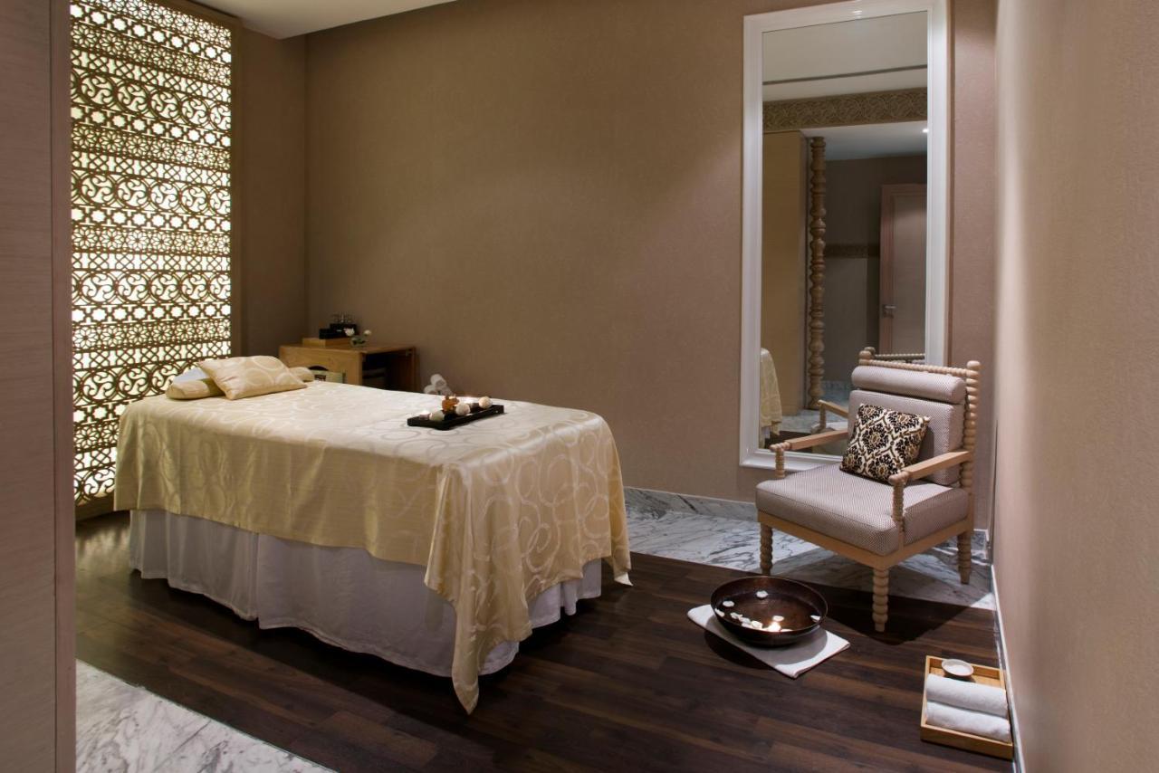 King Room - Club Access with 15% Discount on Food & Soft Beverages, 15% Discount on Spa & Confirmed late check out till 14:00 Hrs