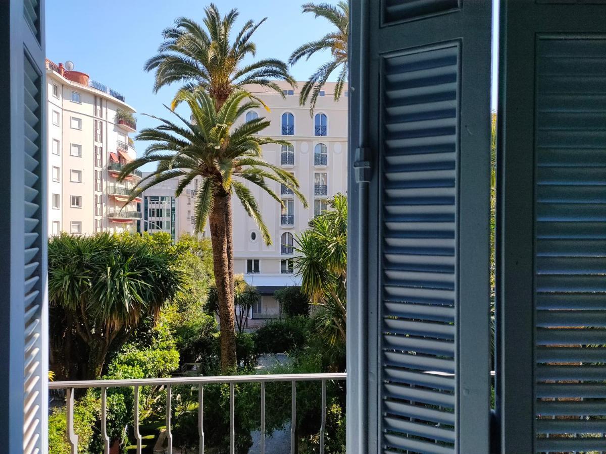 Double Room Balcony Garden View