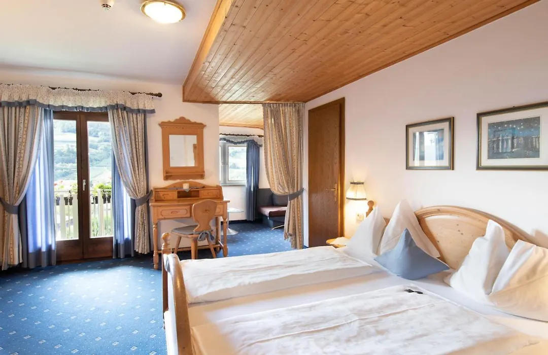 Palmengarten Hotel Gstoer-1