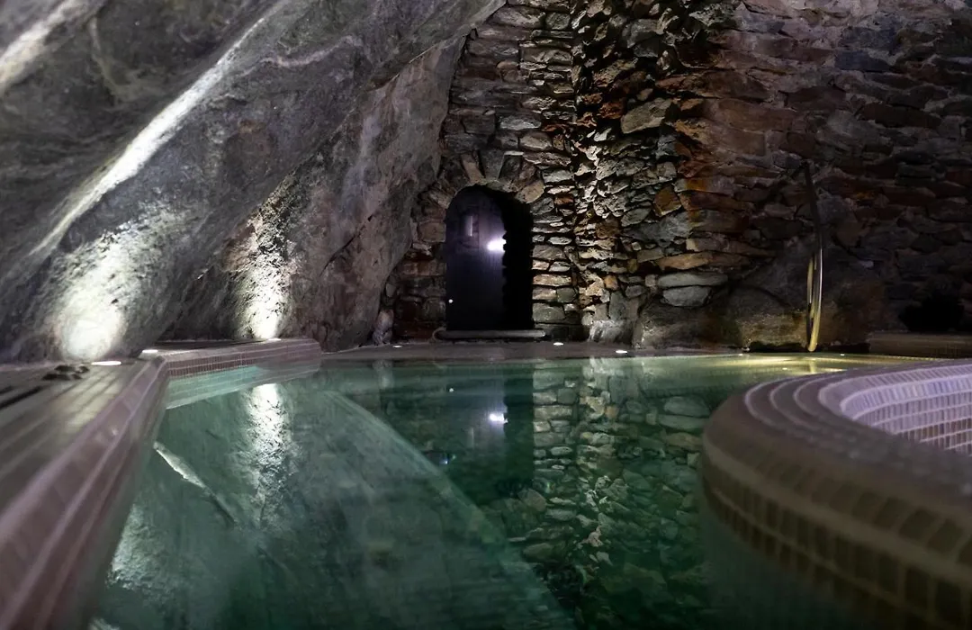 Hotel Ad Gallias-1