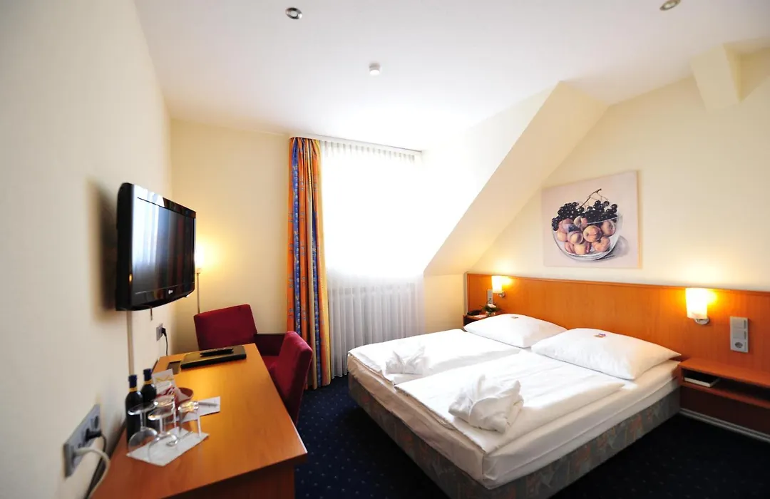 Frühlings-Hotel-1