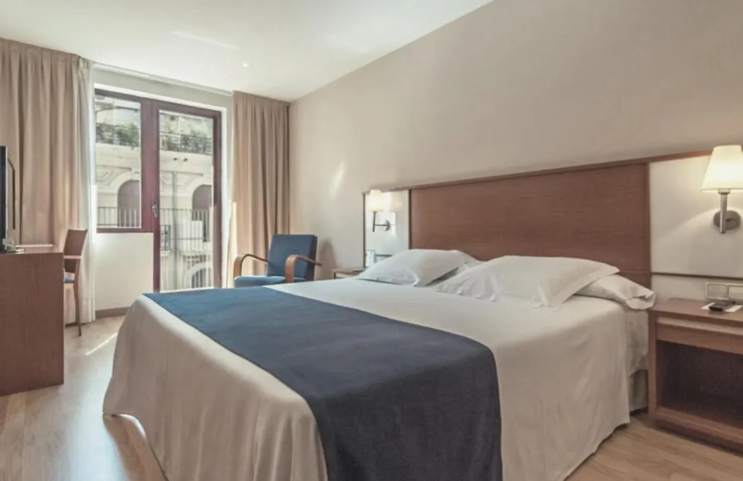 Hotel Rh Sorolla Centro-1
