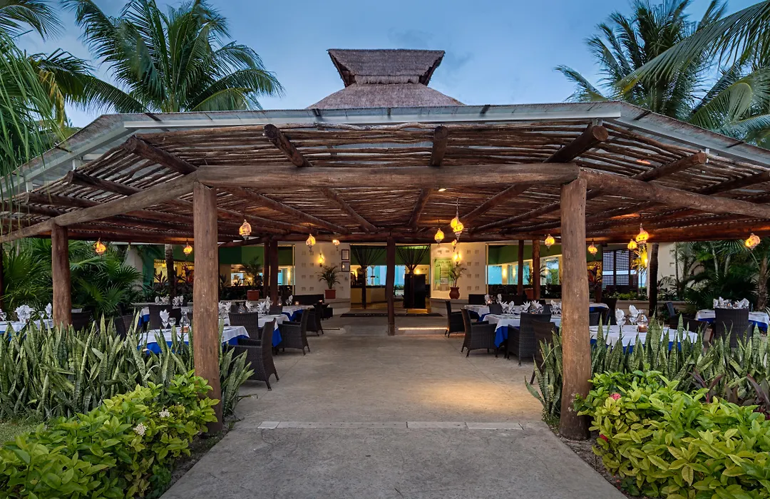 Bluebay Grand Esmeralda-1
