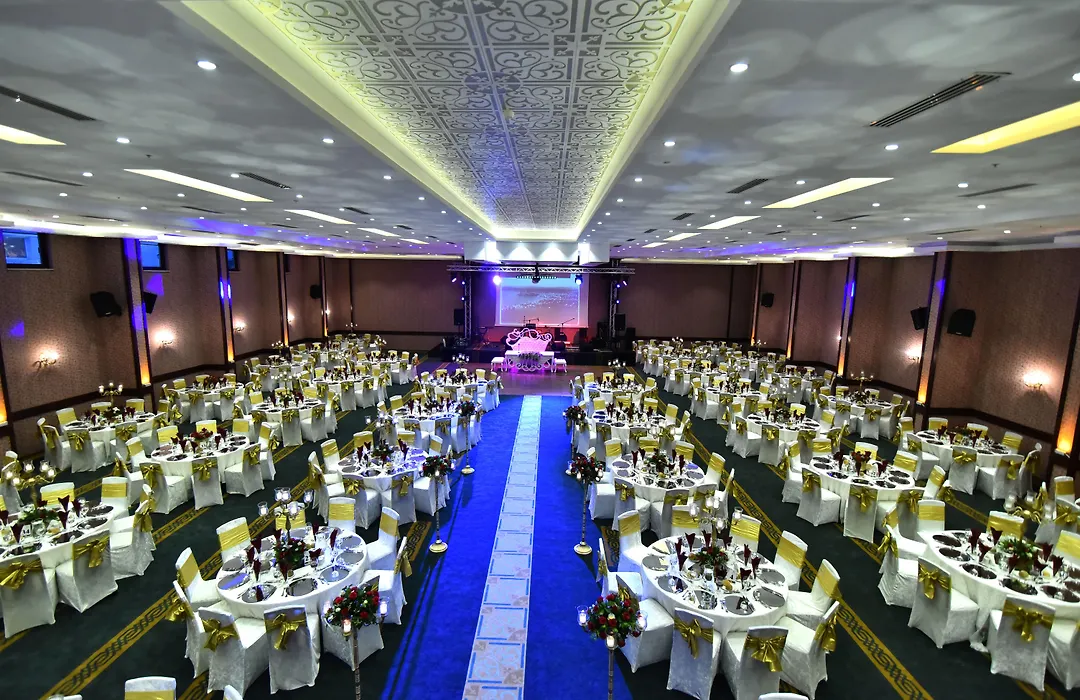 Azka Hotel-1