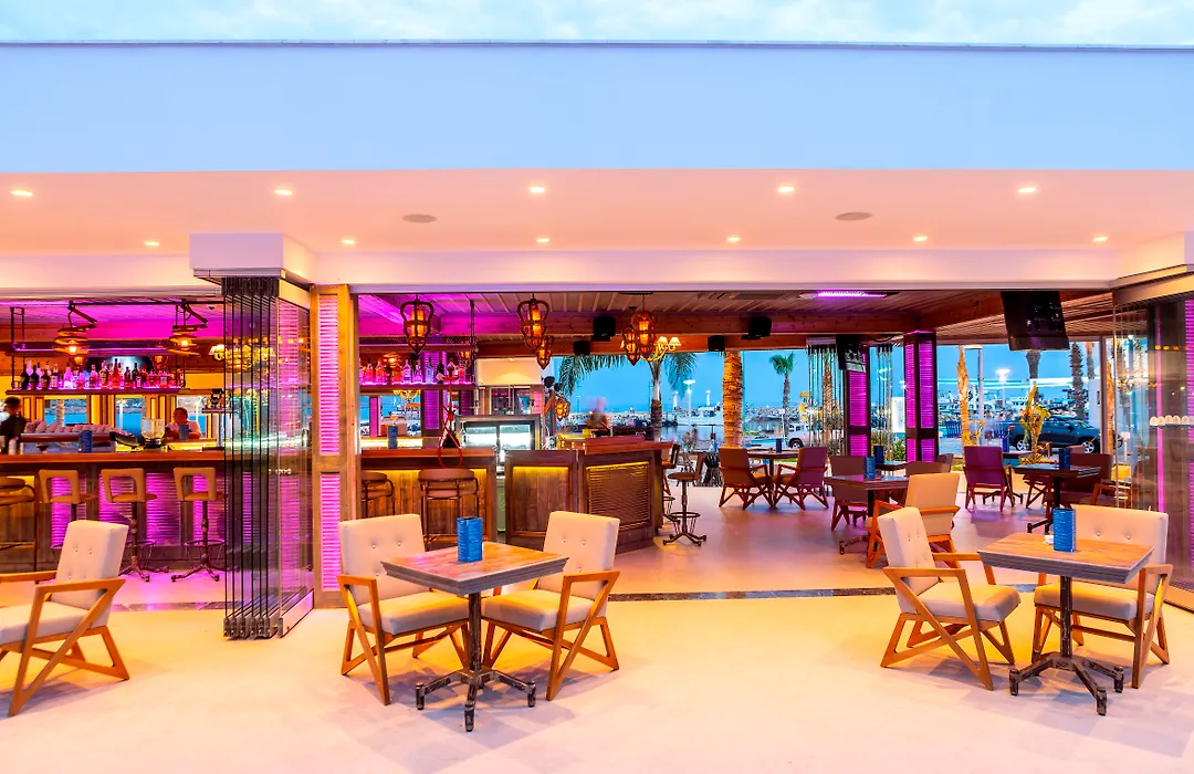 Limanaki Beach Hotel&Suites-1