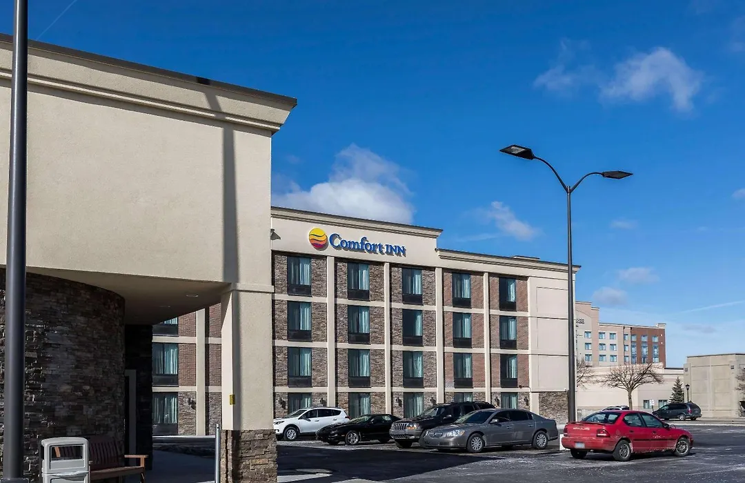 Comfort Inn Bay City - Riverfront-1