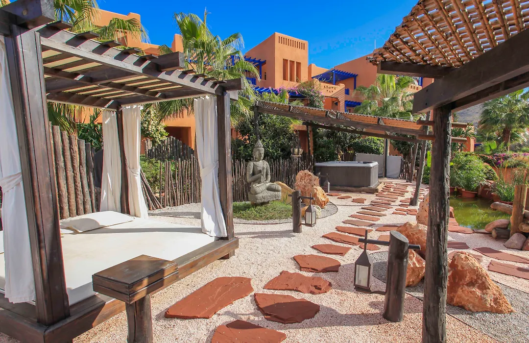 Paradis Plage Surf Yoga & Spa-1
