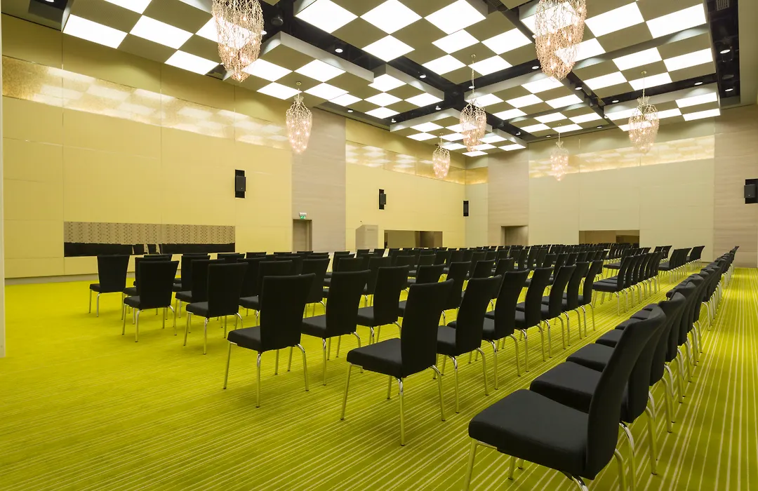 Novotel Abu Dhabi Al Bustan-1