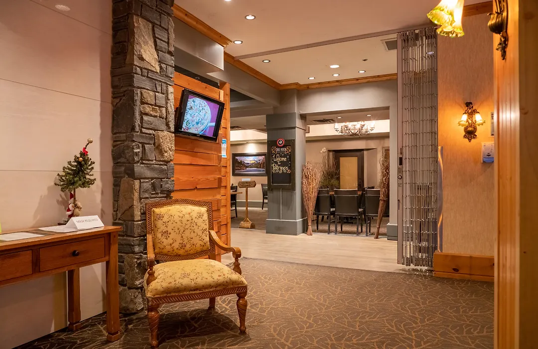The Rundlestone Lodge-1