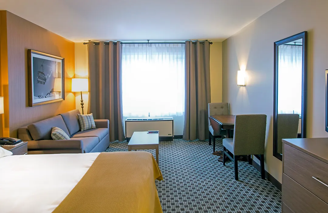 Holiday Inn Express & Suites Tremblant By Ihg-1