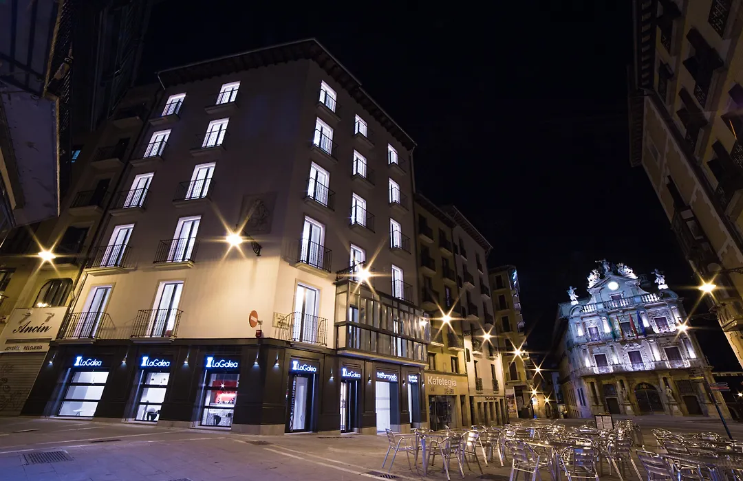 Hotel Pompaelo Plaza del Ayuntamiento&Spa-1