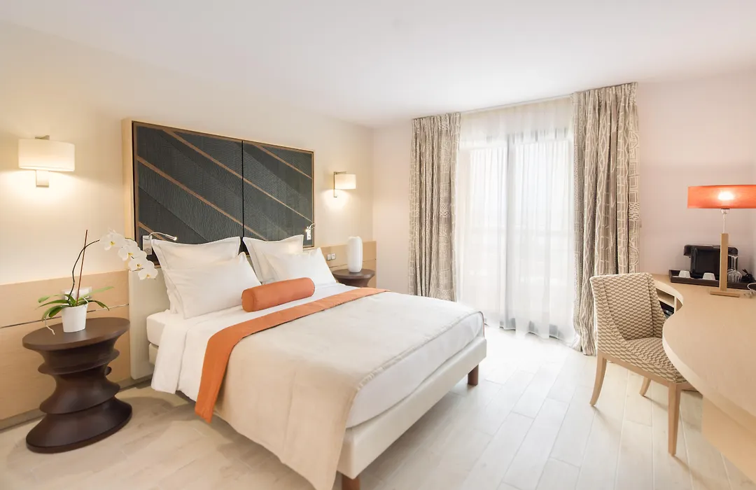 Akoya Hotel & Spa-1