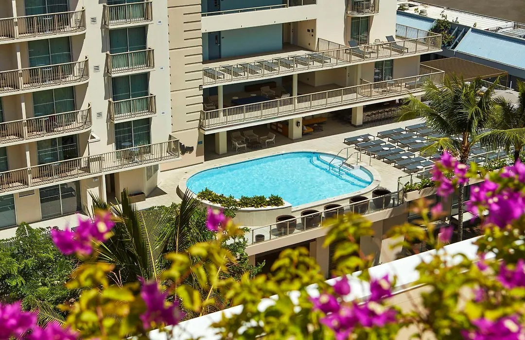 Hilton Garden Inn Waikiki Beach-1