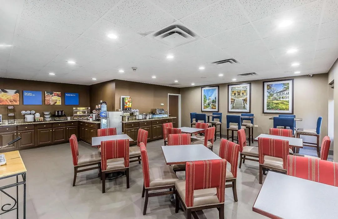 Comfort Inn & Suites Dalton West-1