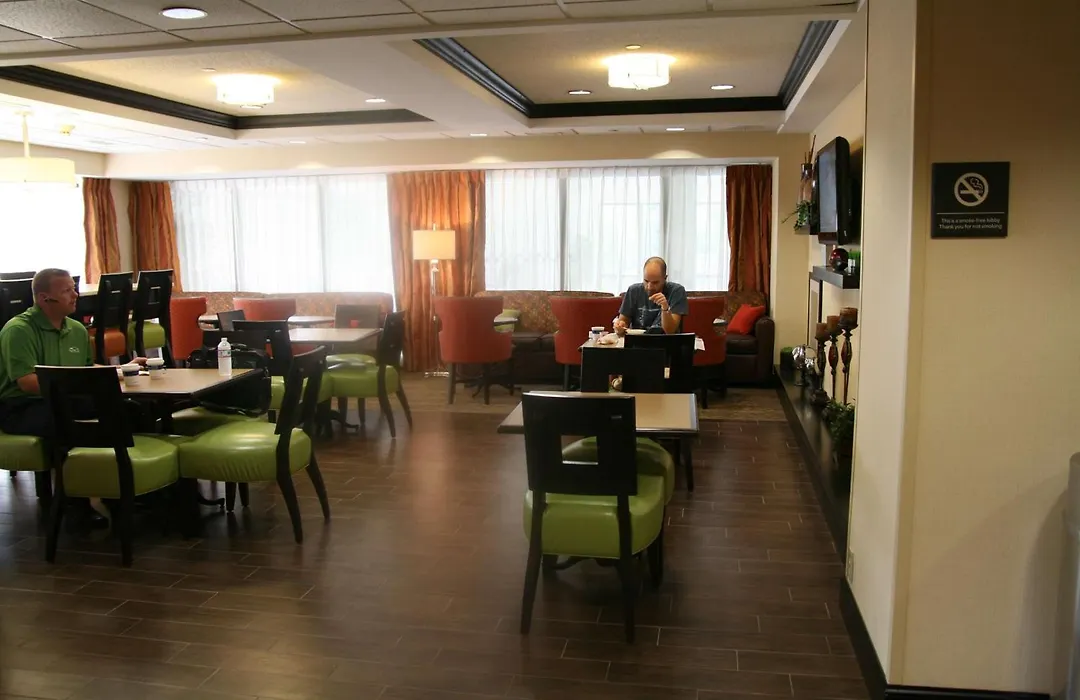 Hampton Inn Olive Branch-1