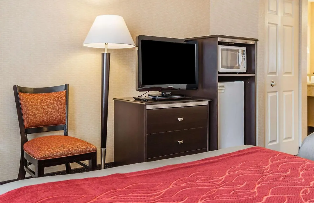 Comfort Inn On The Bay-1