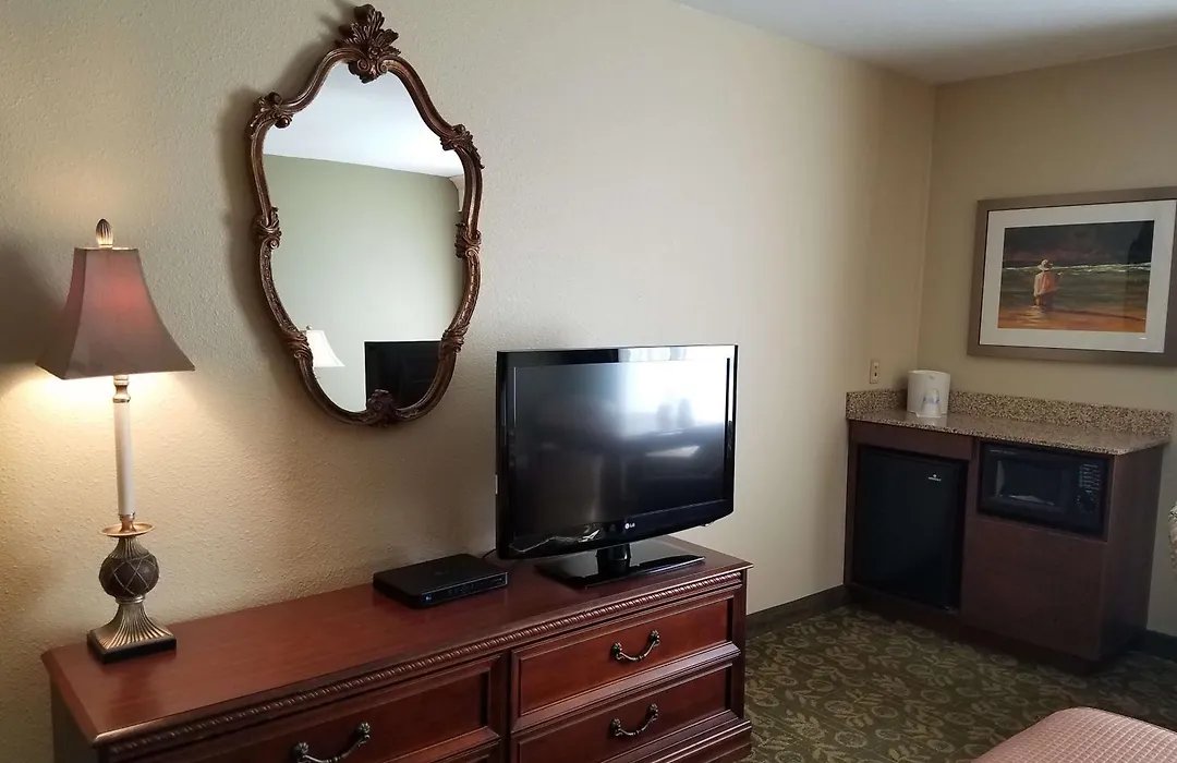 Best Western Salbasgeon Inn & Suites-1