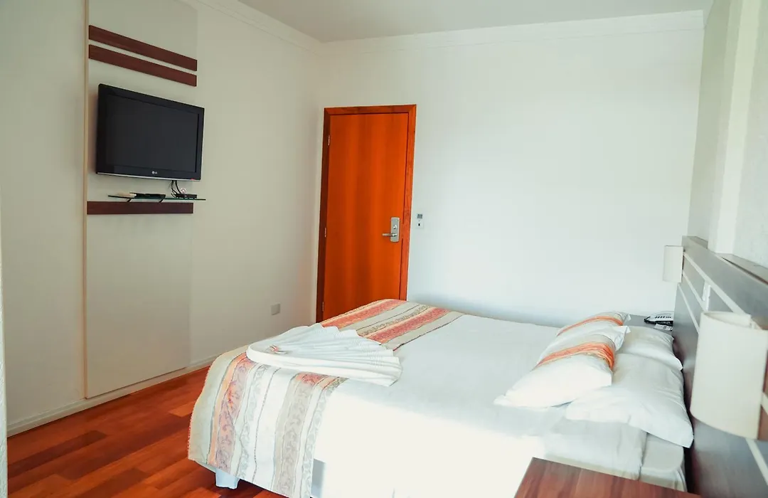 Hotel Imperial de Quatro Barras-1