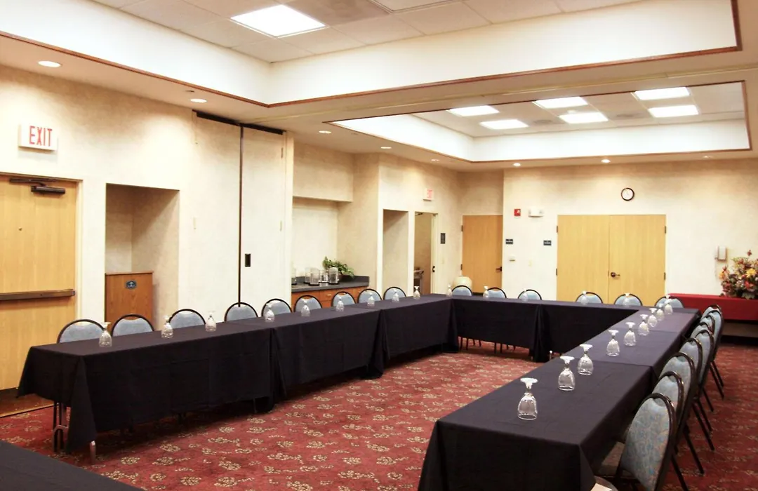 Hampton Inn & Suites Kansas City-Merriam-1